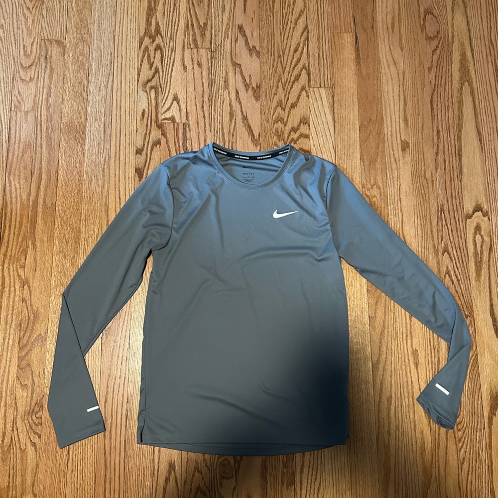 Nike Gray Long Sleeve Running Shirt